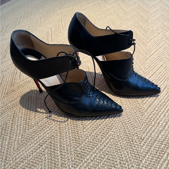 Christian Louboutin Shoes - Christian Louboutin lace up court shoes